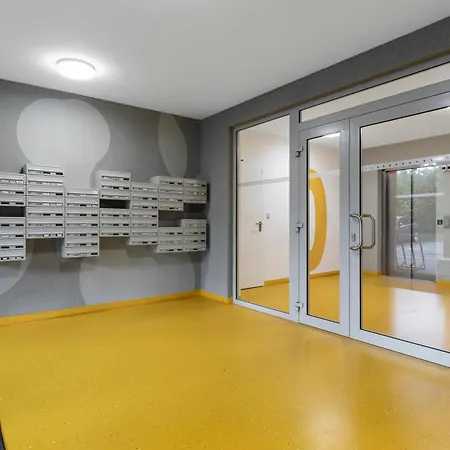 Airport Apartament *